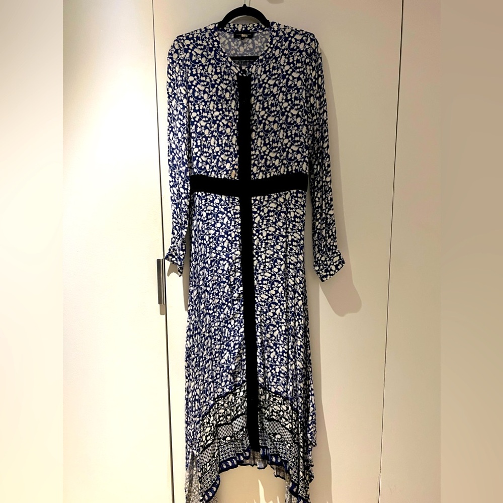 Slate & Willow maxi dress. Size L.